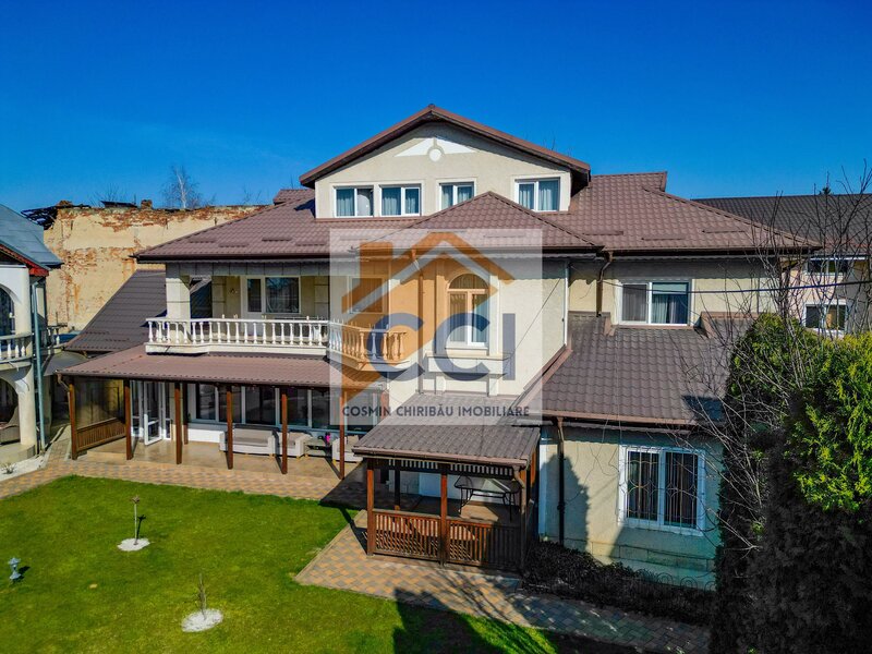Bacau, proprietate exclusivista ultracentrala, eleganta, spatiu si rafinament