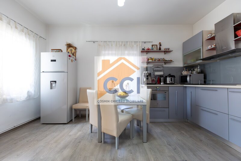 Bacau, proprietate exclusivista ultracentrala, eleganta, spatiu si rafinament