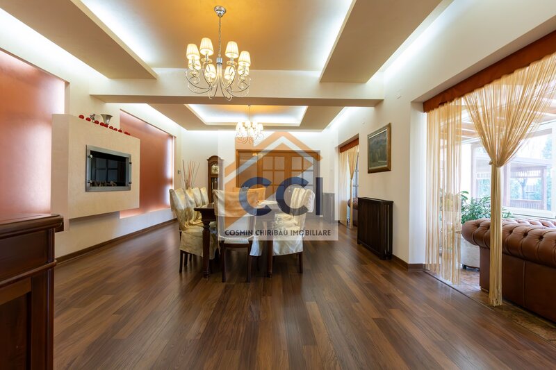 Bacau, proprietate exclusivista ultracentrala, eleganta, spatiu si rafinament