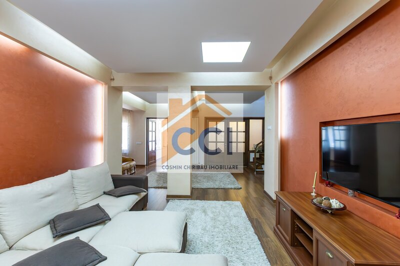 Bacau, proprietate exclusivista ultracentrala, eleganta, spatiu si rafinament