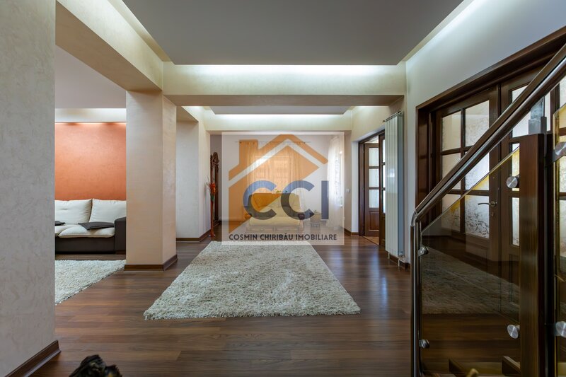 Bacau, proprietate exclusivista ultracentrala, eleganta, spatiu si rafinament